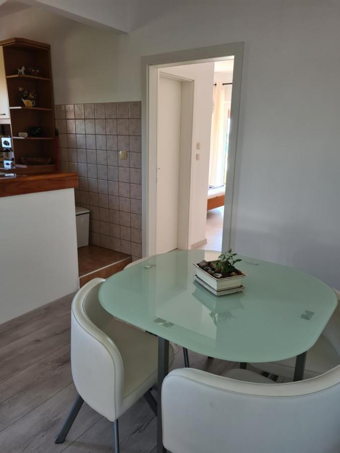 Apartman Karmen Barbat na Rabu المظهر الخارجي الصورة