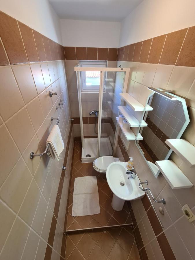Apartman Karmen Barbat na Rabu المظهر الخارجي الصورة
